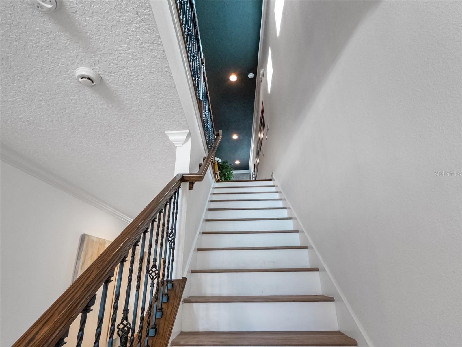 Image 39 of 91 For 960 Golden Bear Drive