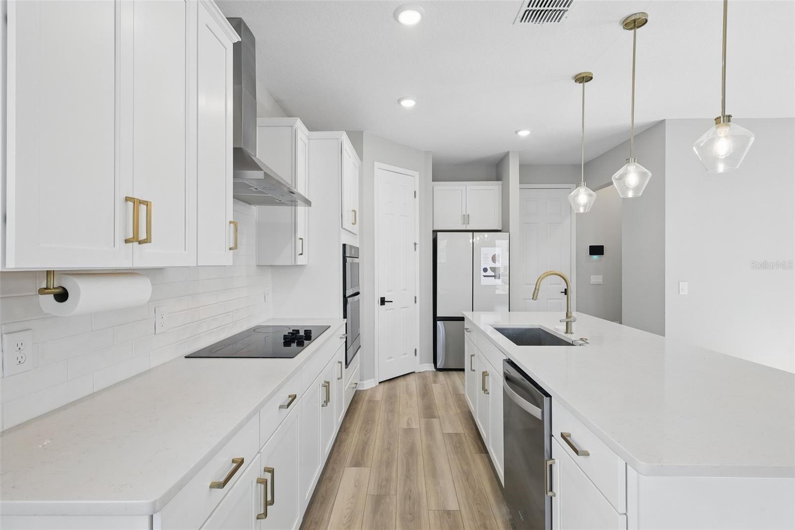 Image 8 of 41 For 14287 Braemar Street
