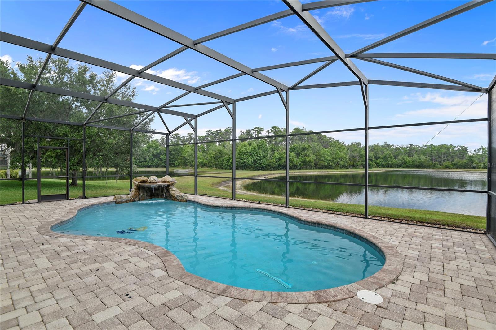 Image 3 of 39 For 850 Spring Oak Circle