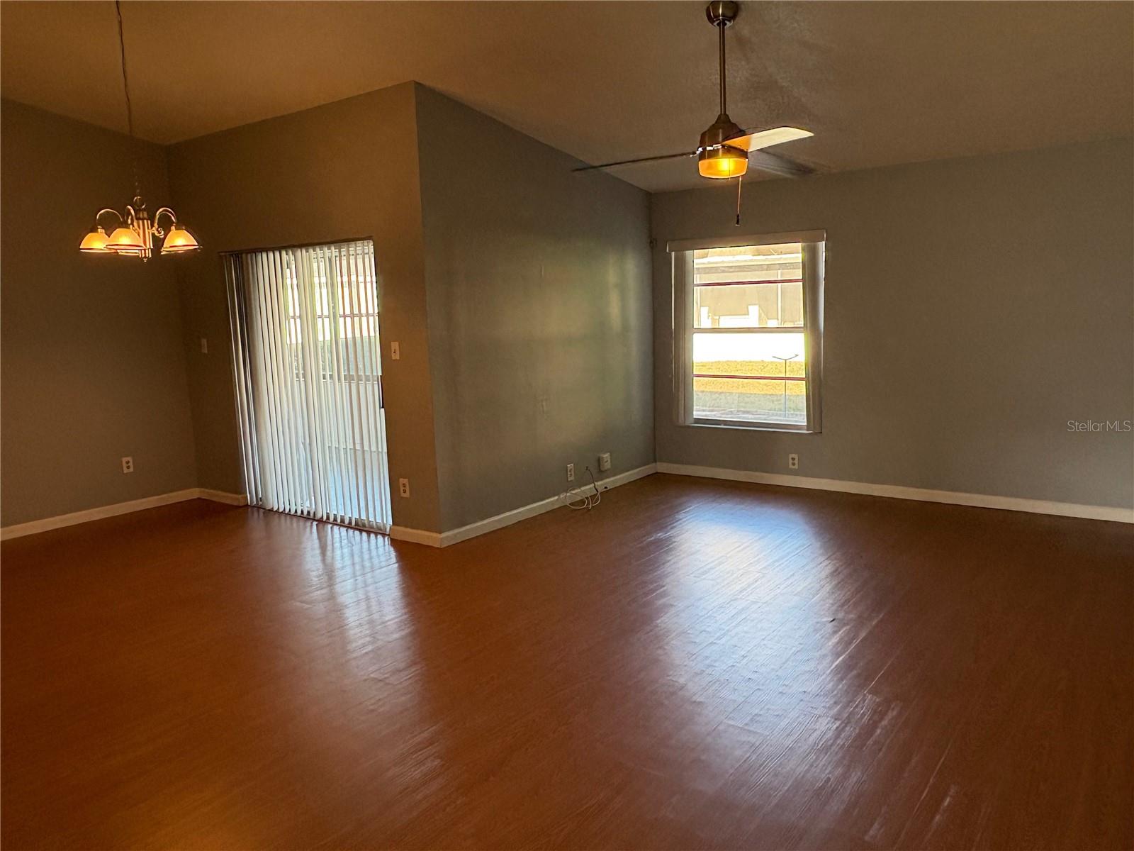 Image 4 of 20 For 10317 Lazy Lake Drive