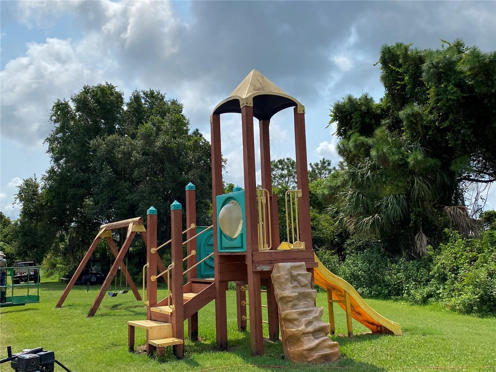 Image 23 of 36 For 6403 Parc Corniche Drive 4308