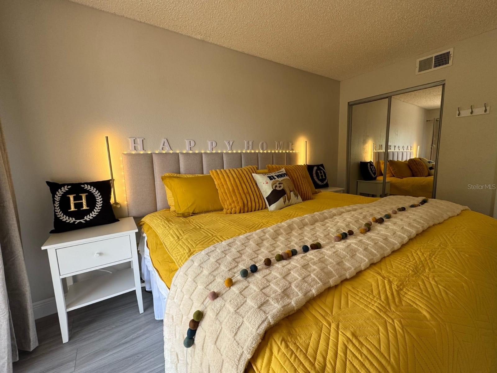 Image 3 of 36 For 6403 Parc Corniche Drive 4308