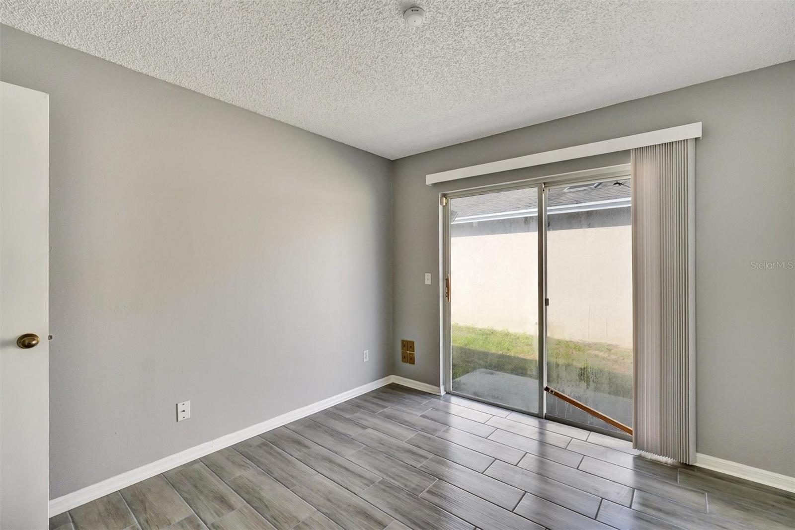 Image 40 of 51 For 7710 Water Oak Court