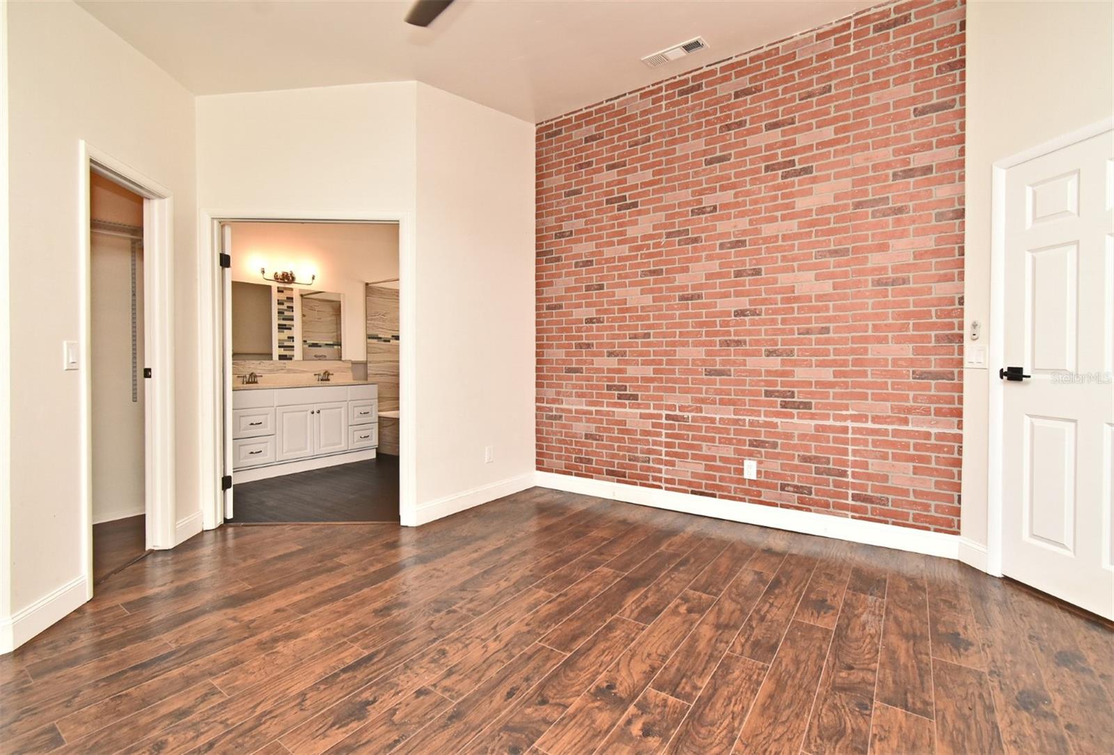 Image 33 of 50 For 1242 Ravida Woods Drive