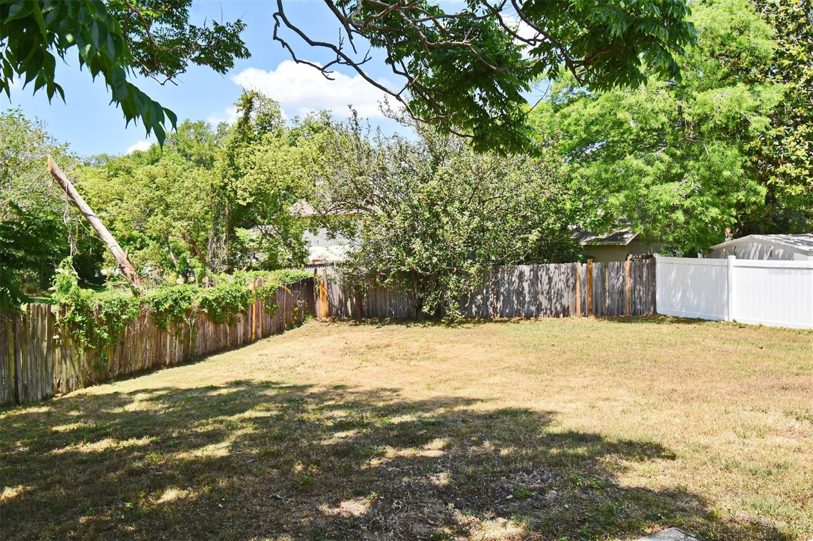 Image 38 of 50 For 1242 Ravida Woods Drive