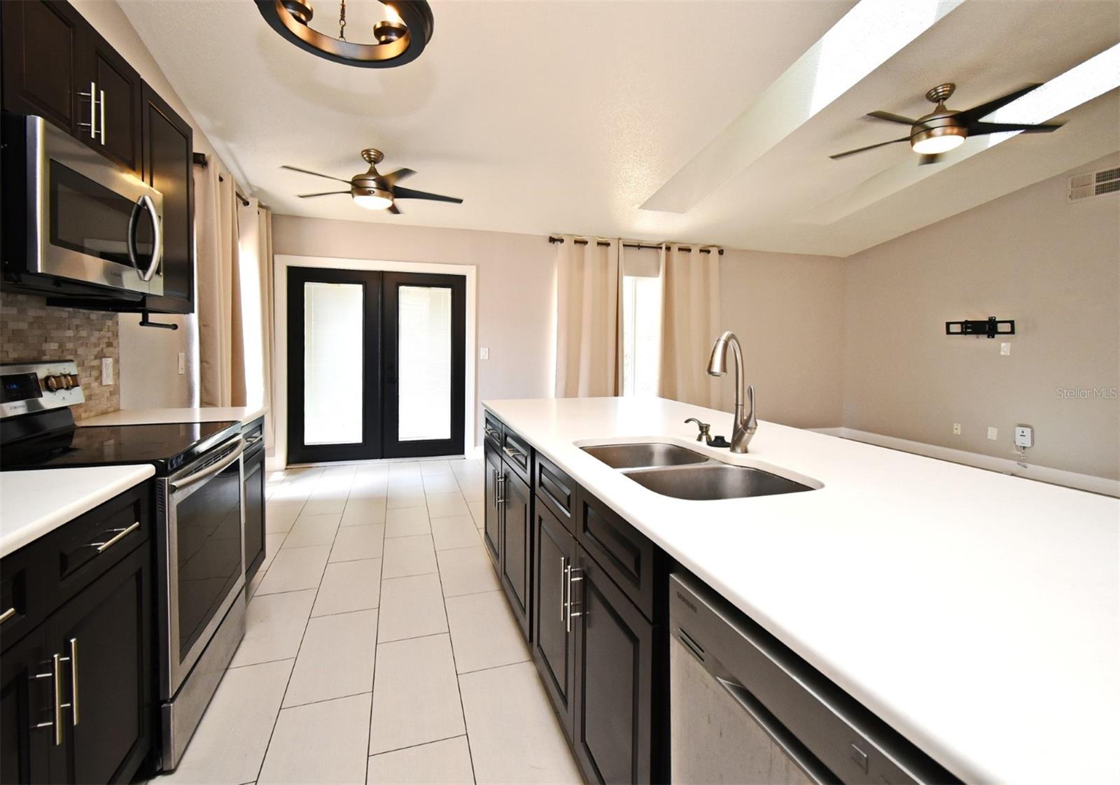 Image 6 of 50 For 1242 Ravida Woods Drive