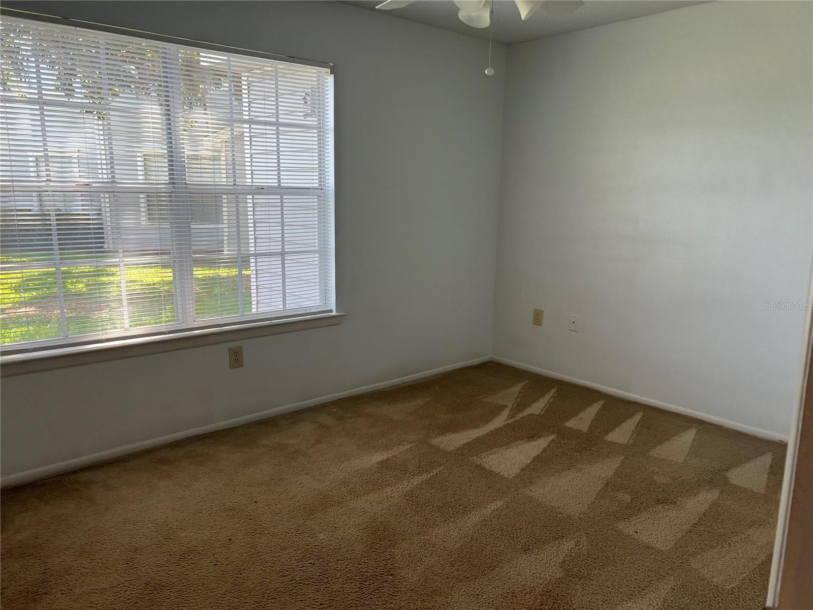 Image 11 of 13 For 1217 Bermuda Lakes Lane 105