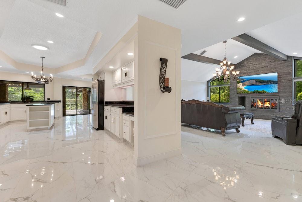 Image 6 of 36 For 2108 Silver Leaf Court