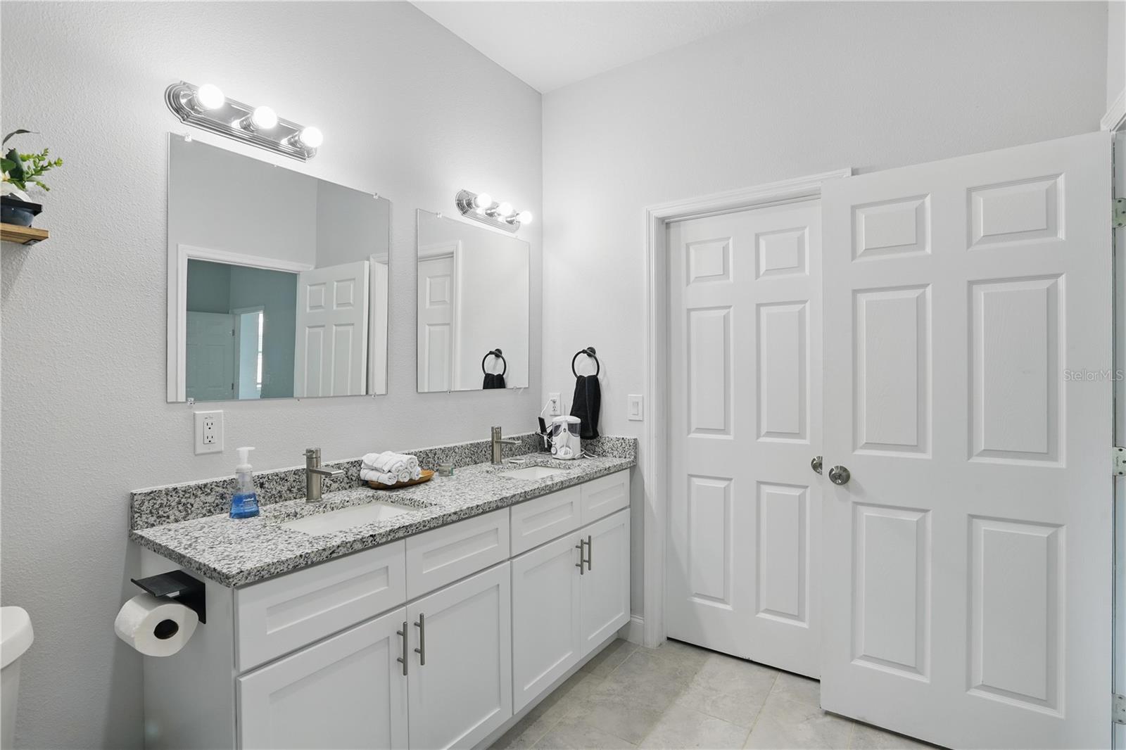 Image 15 of 26 For 2618 Sidney Avenue
