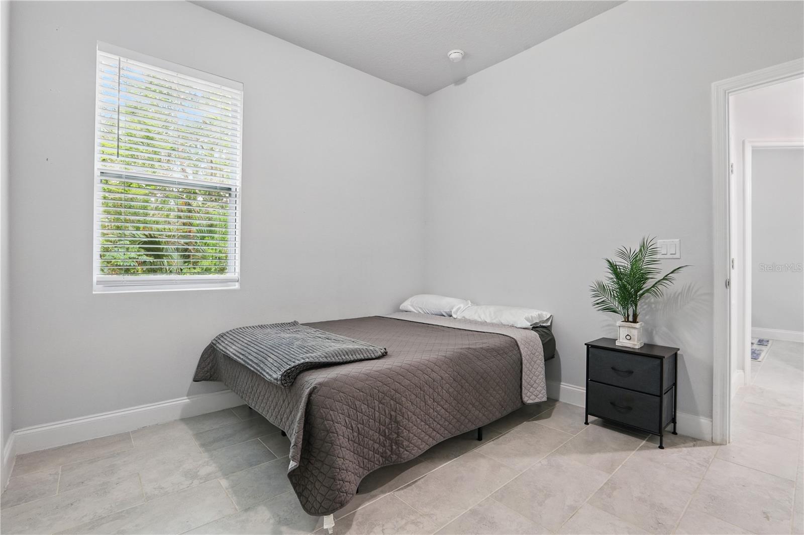 Image 17 of 26 For 2618 Sidney Avenue