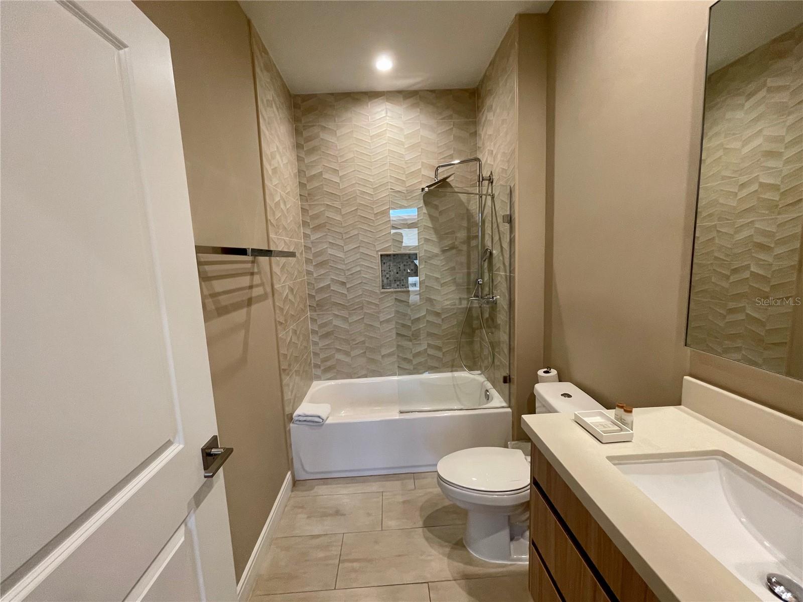 Image 19 of 27 For 7458 Brooklyn Drive