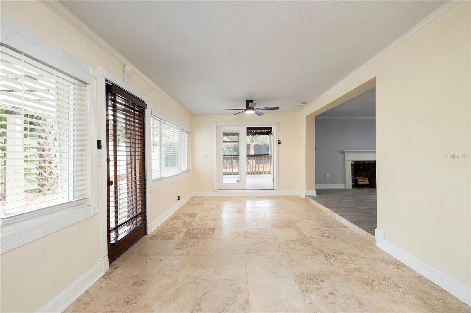 Image 5 of 16 For 2711 Parkland Drive