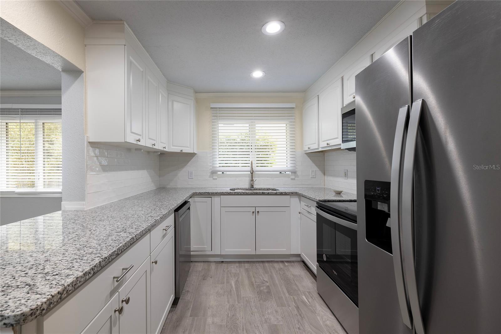 Image 6 of 16 For 2711 Parkland Drive