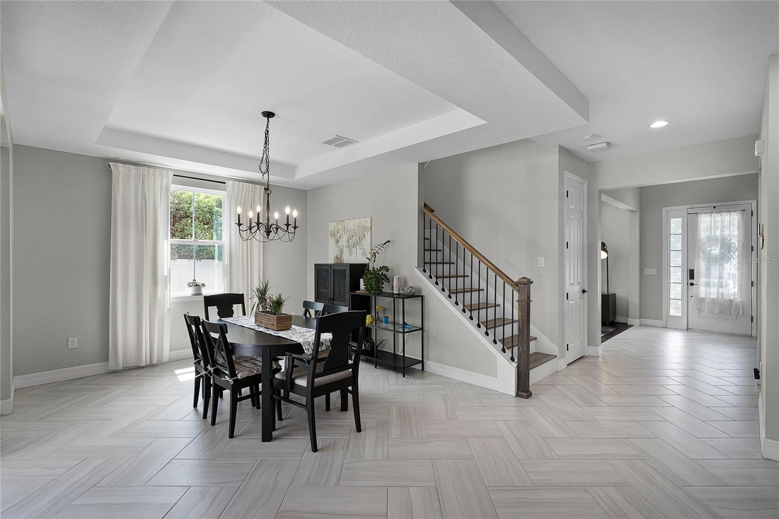 Image 10 of 61 For 1909 Donahue Drive