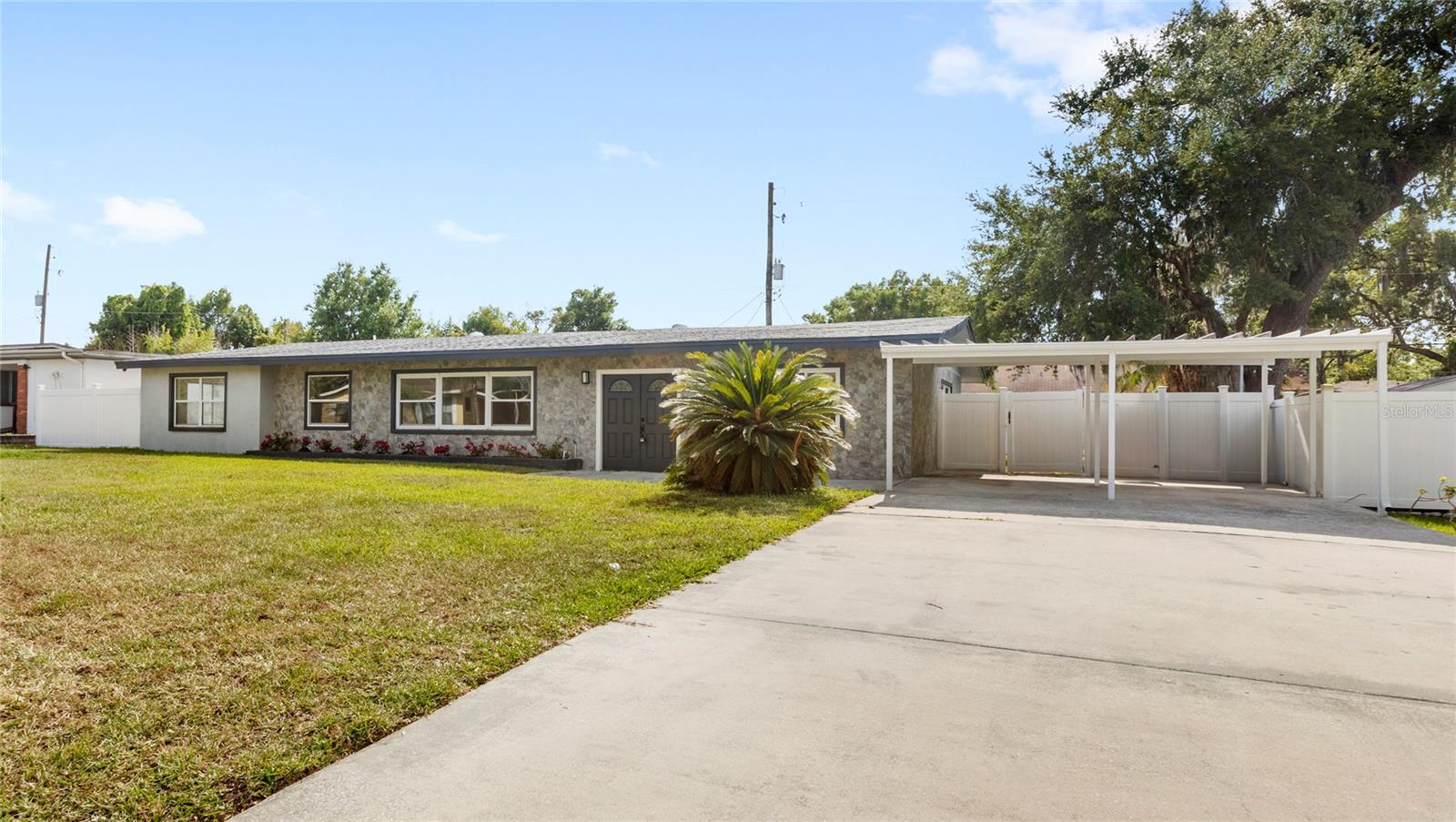 Image 4 of 43 For 4604 Shore Road