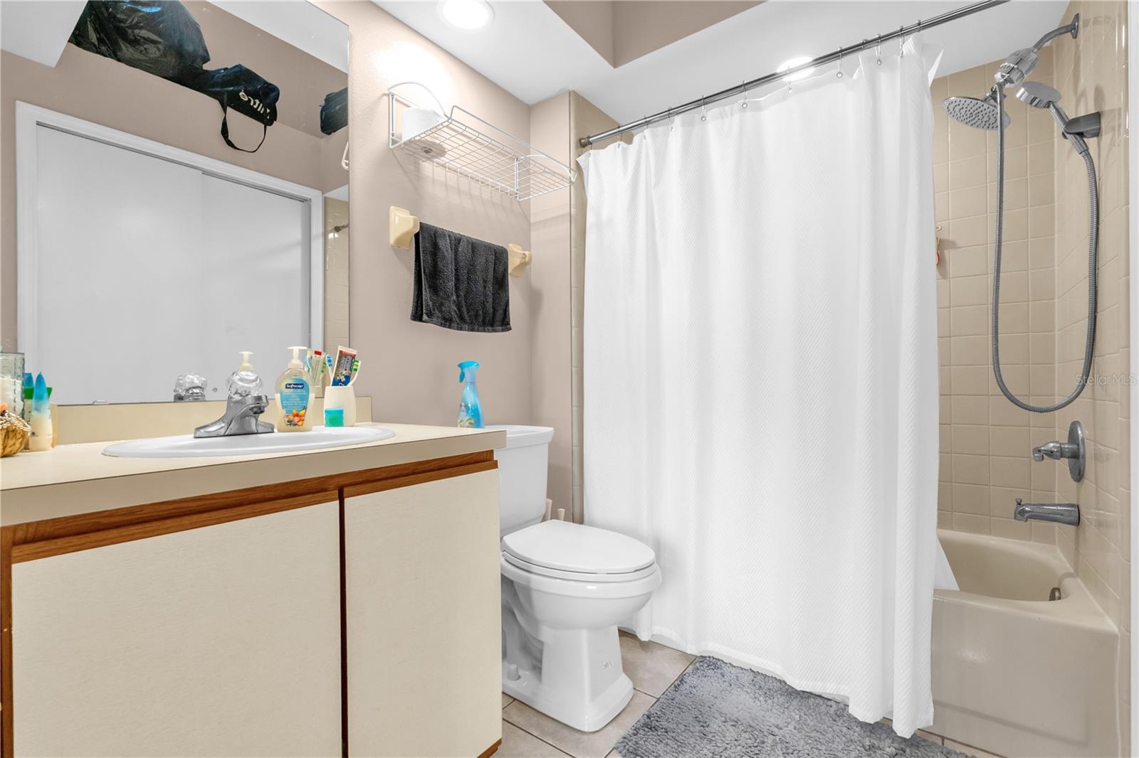 Image 10 of 17 For 543 Azinger Circle
