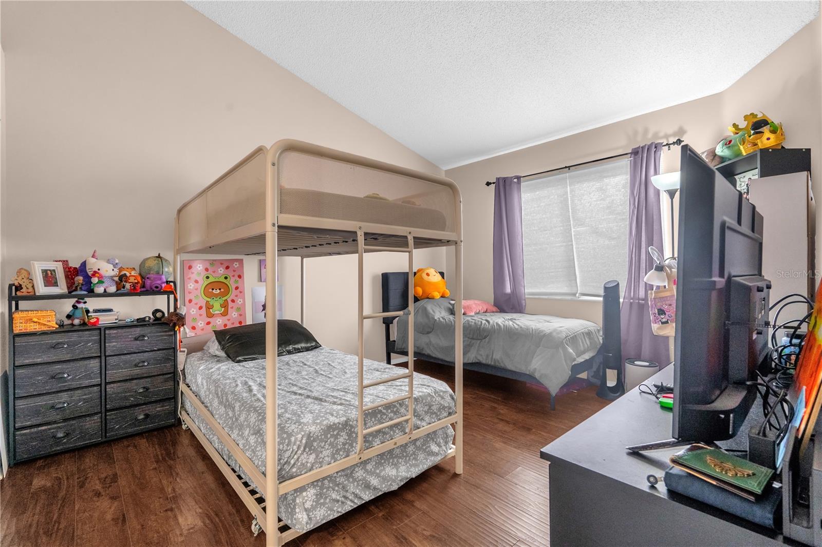 Image 11 of 17 For 543 Azinger Circle