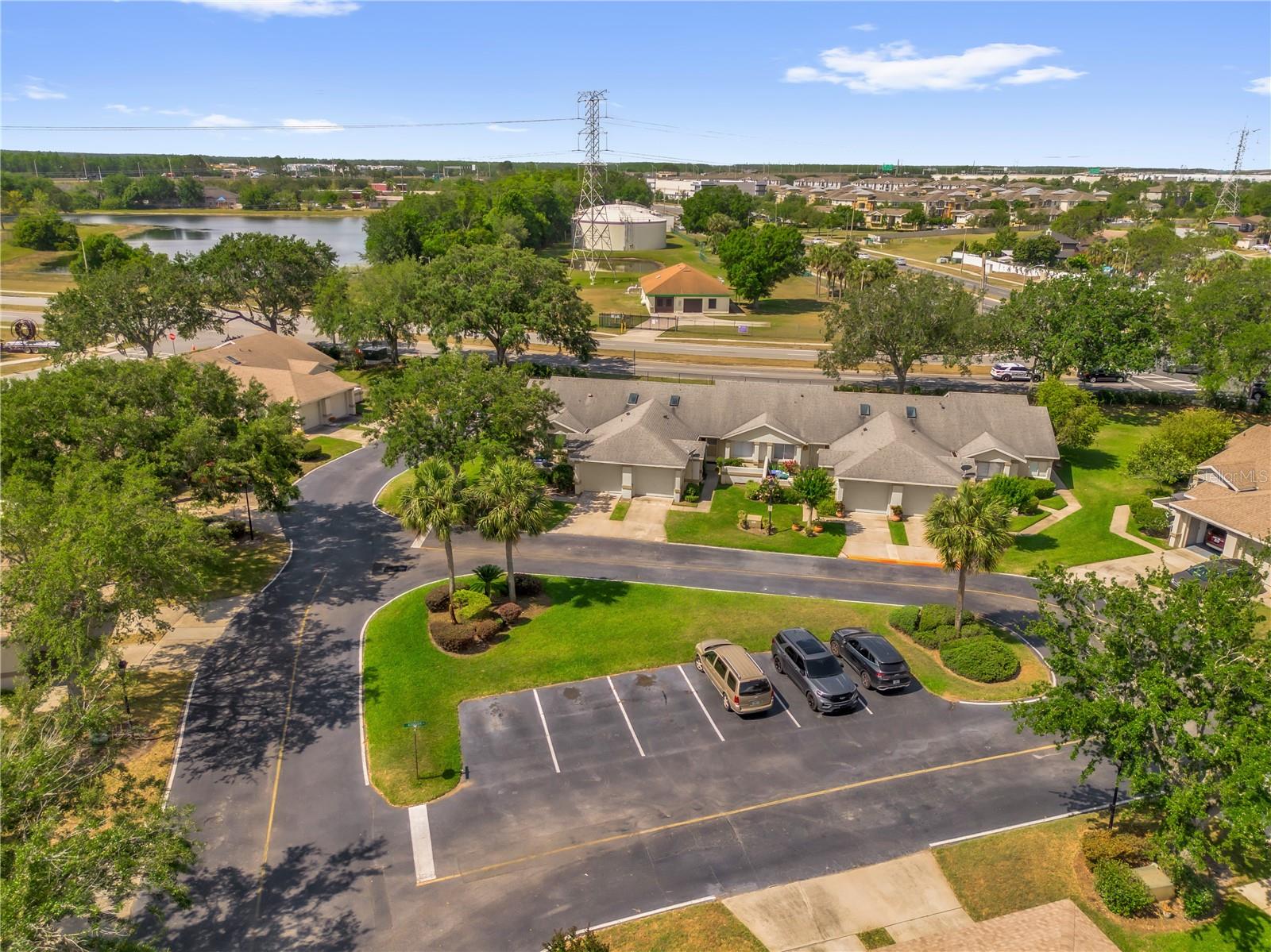 Image 15 of 17 For 543 Azinger Circle