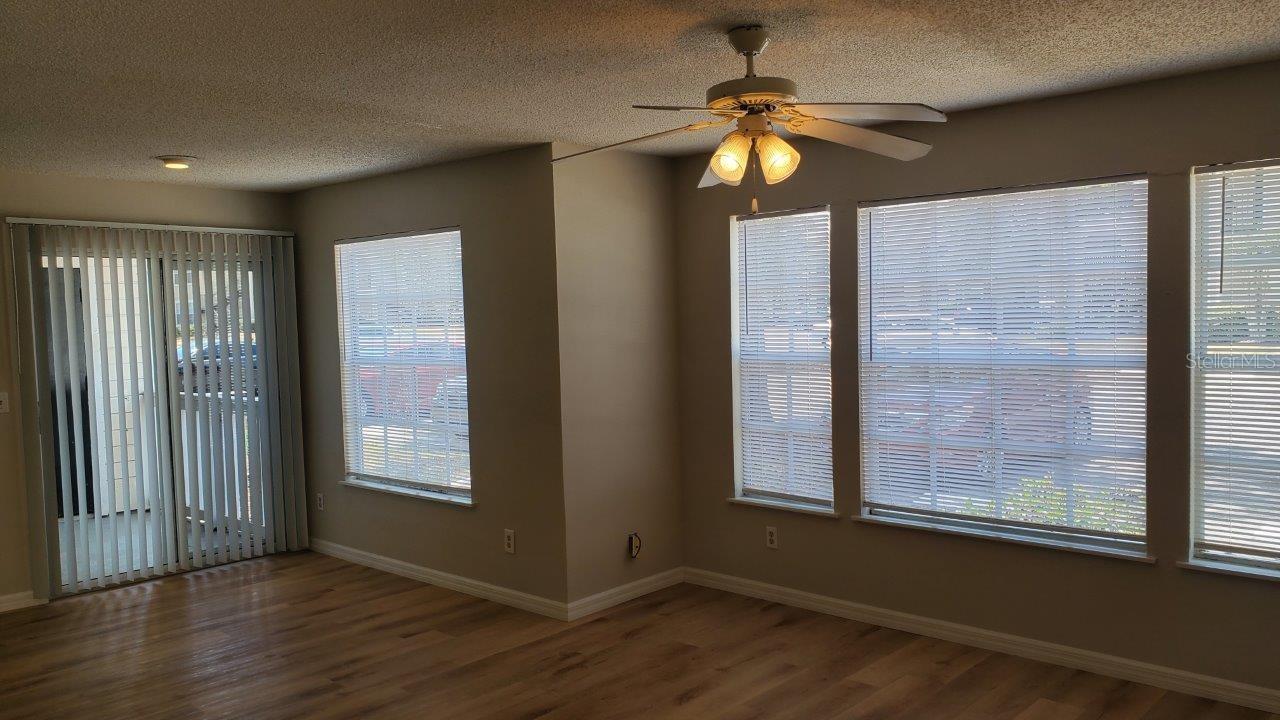 Image 10 of 35 For 1071 S Hiawassee Rd  1211