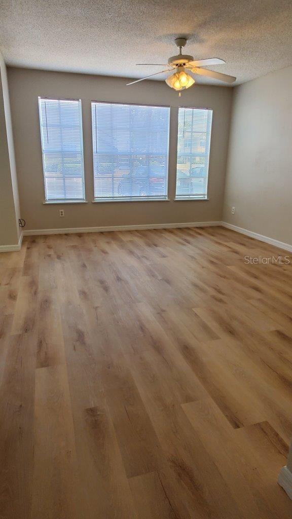 Image 19 of 35 For 1071 S Hiawassee Rd  1211