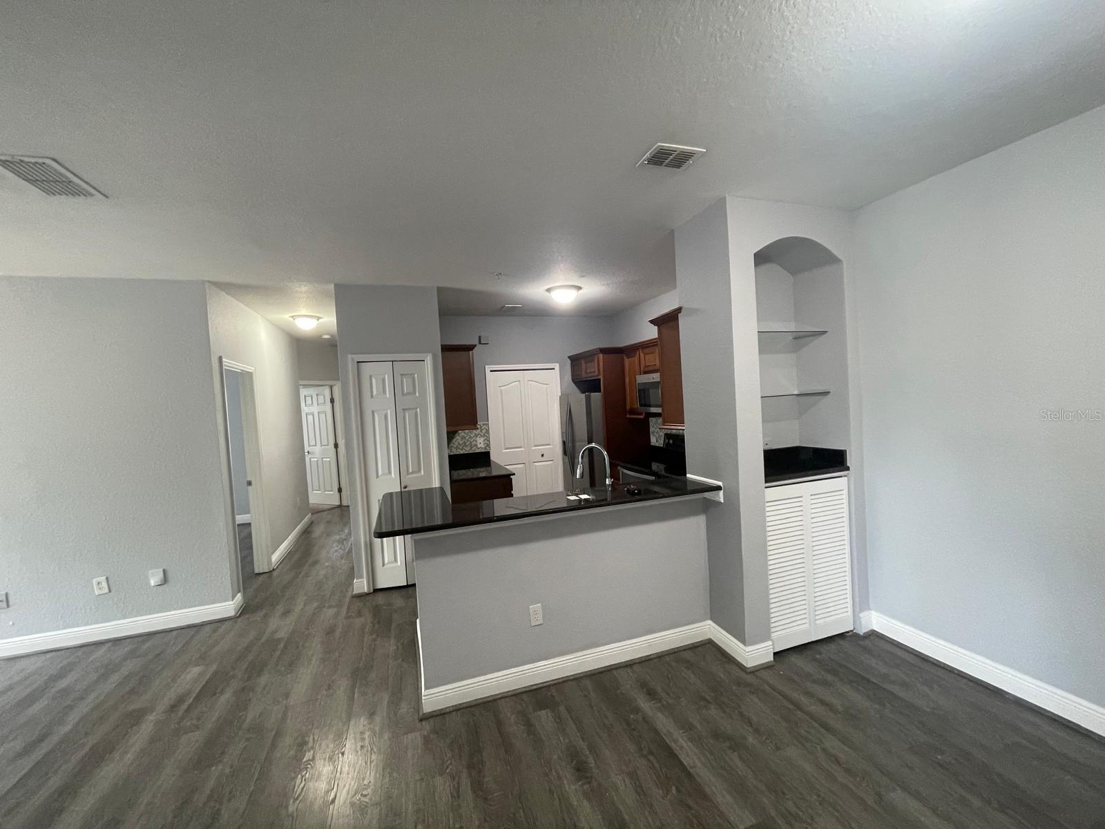 Image 21 of 48 For 2537 Maitland Crossing Way 207