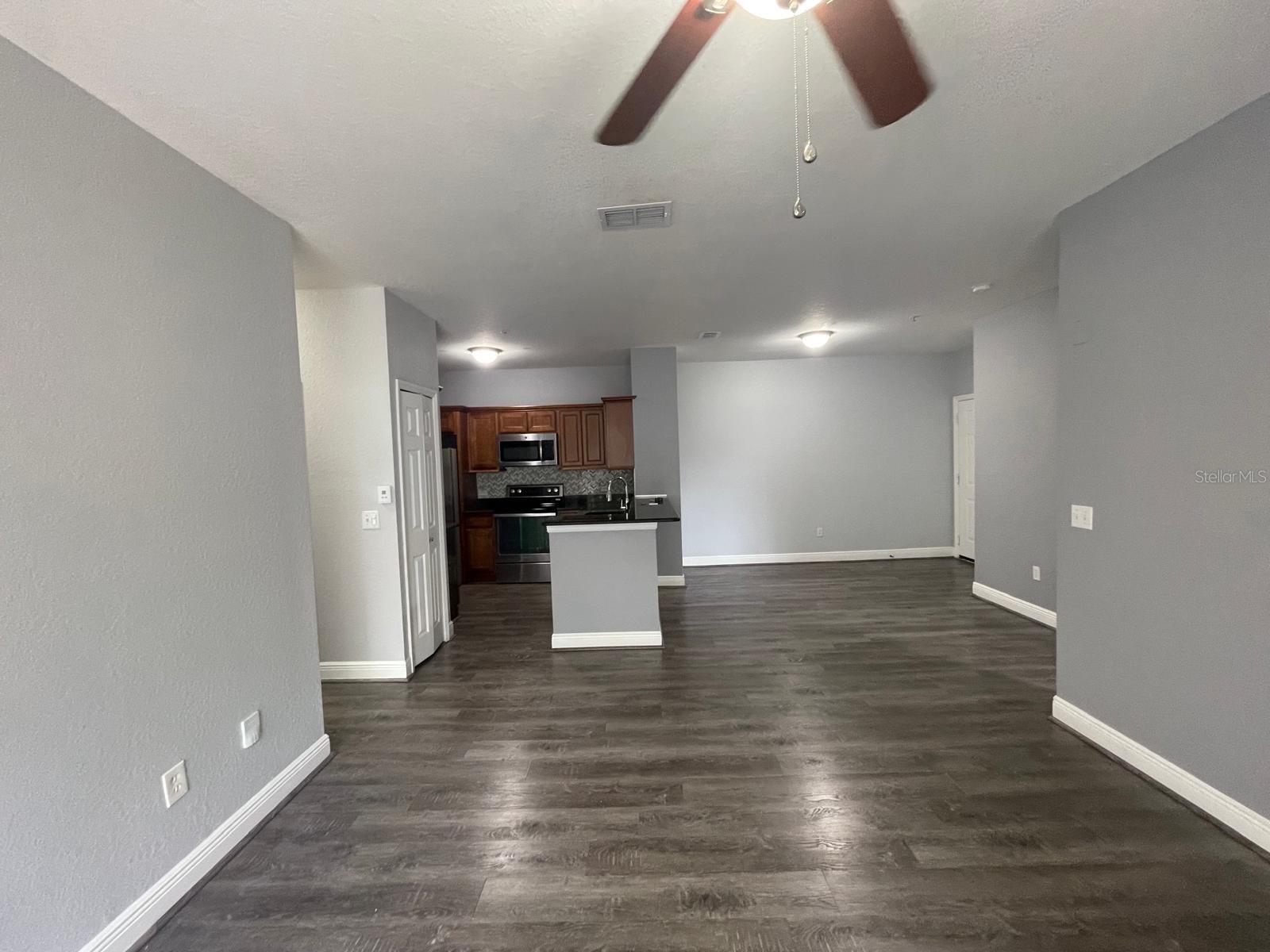 Image 6 of 48 For 2537 Maitland Crossing Way 207
