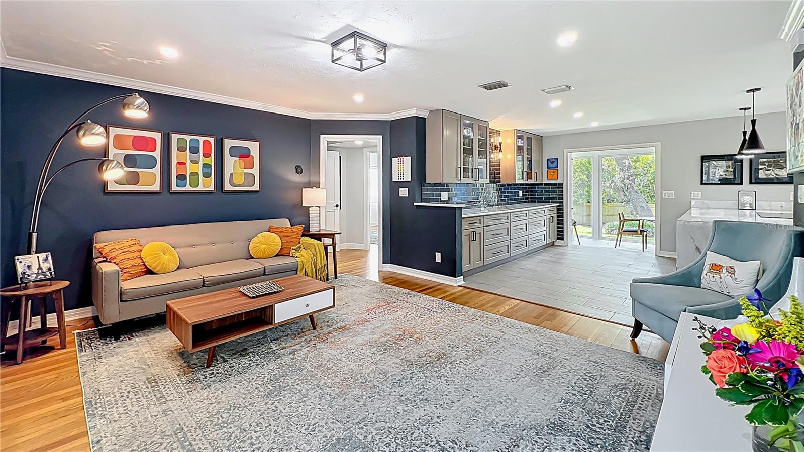 Image 3 of 50 For 1202 Chichester Street
