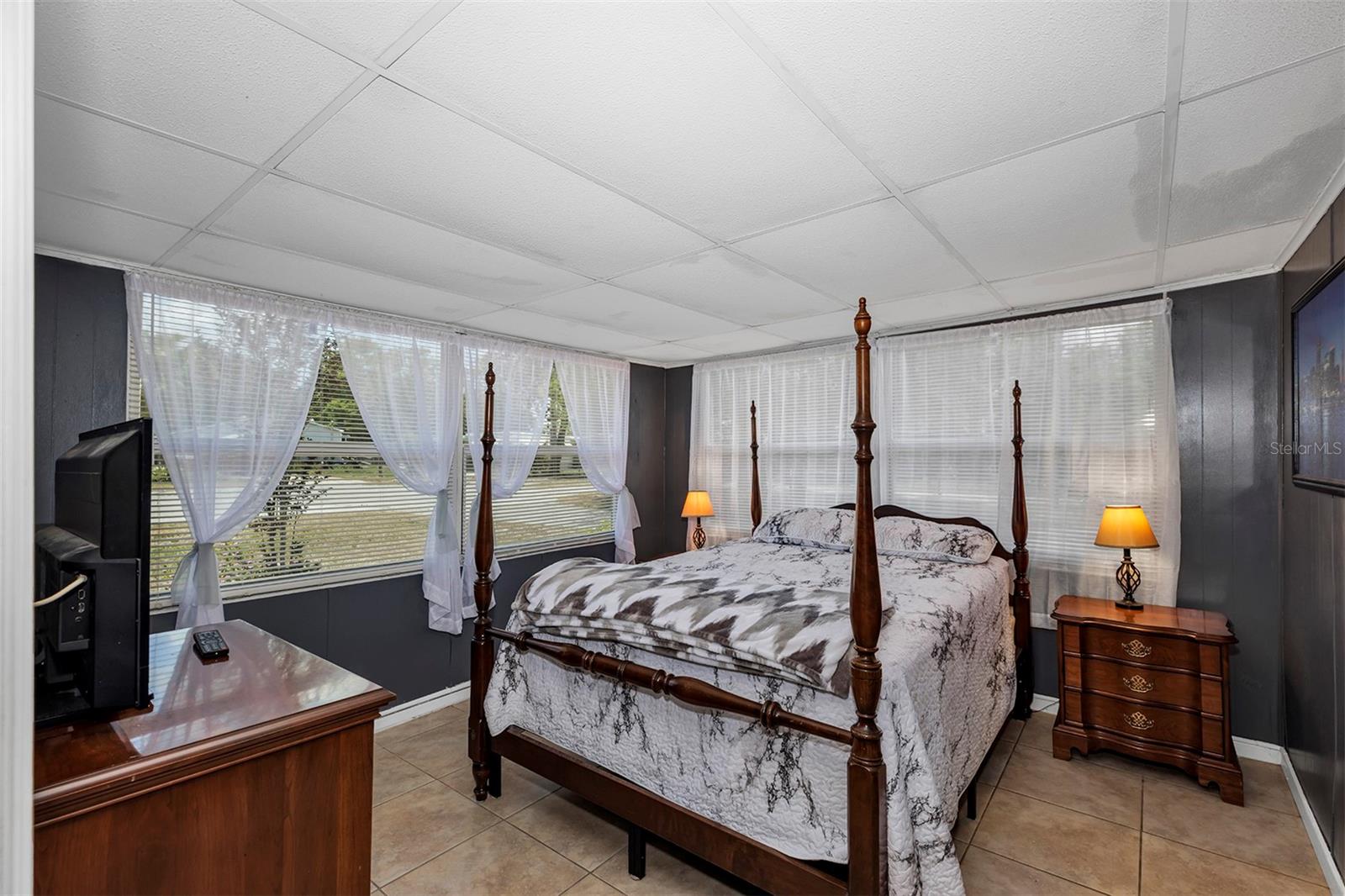 Image 18 of 45 For 26132 Fern Lane
