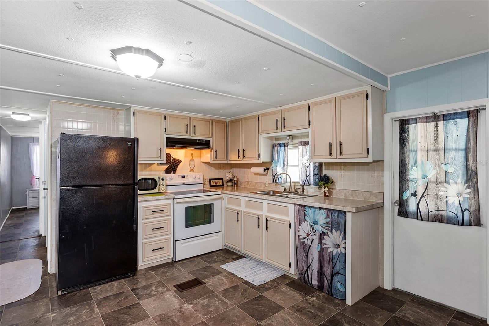 Image 6 of 45 For 26132 Fern Lane