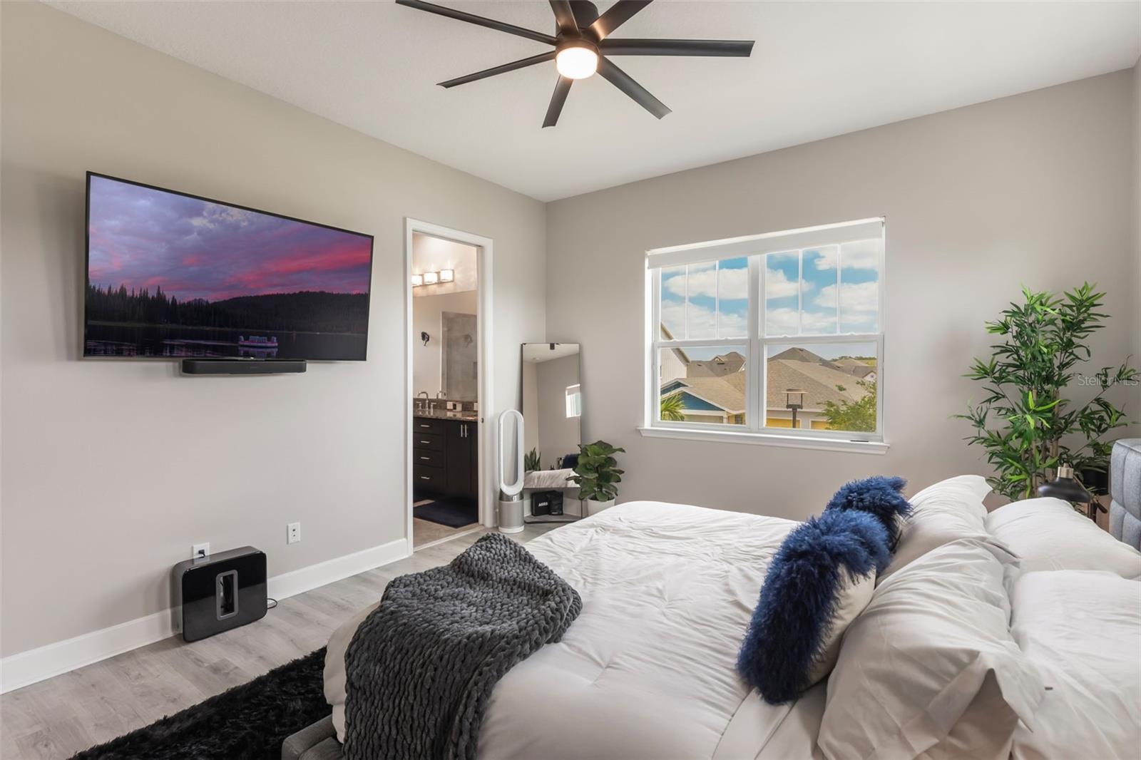 Image 11 of 31 For 9255 Doherty Place