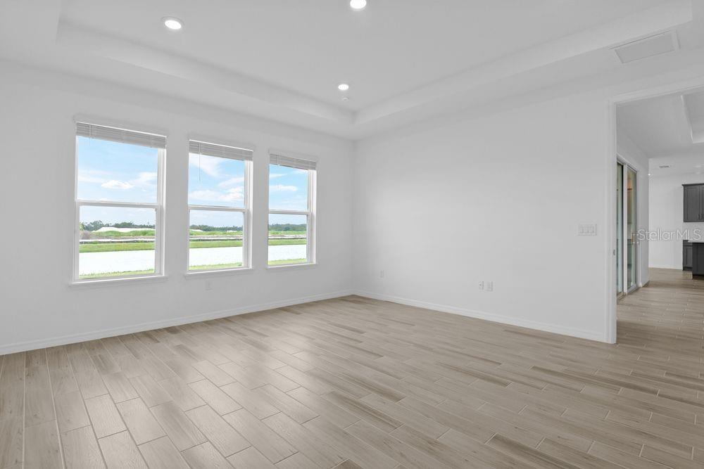 Image 21 of 52 For 861 Junonia Boulevard