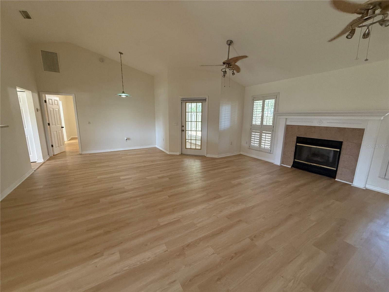 Image 4 of 38 For 5015 78th Way