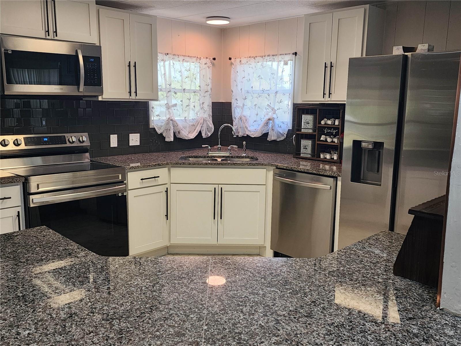 Image 3 of 58 For 2030 Wax Myrtle Drive