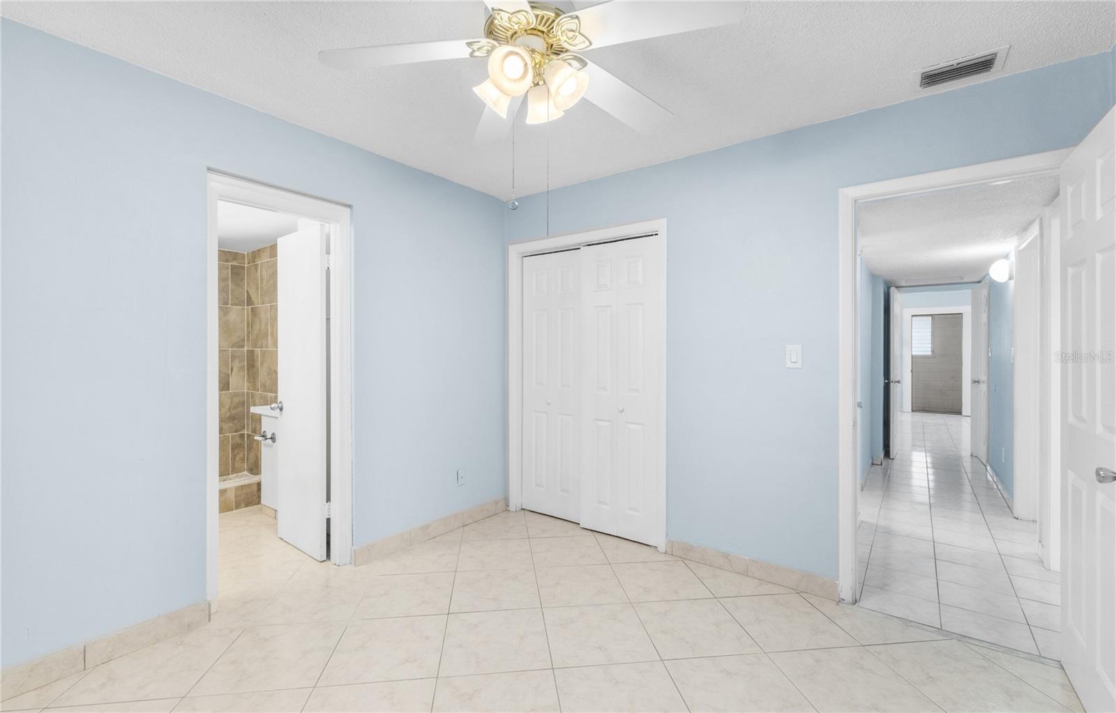 Image 16 of 31 For 604 Oxalis Avenue