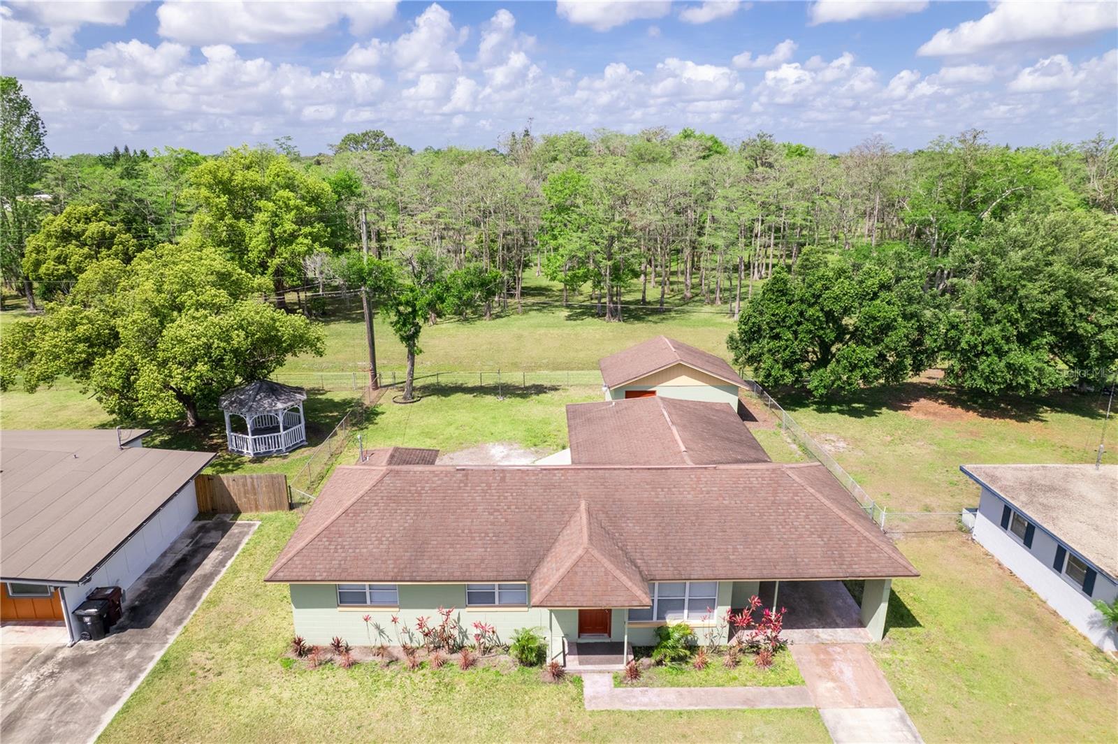 Image 2 of 31 For 604 Oxalis Avenue