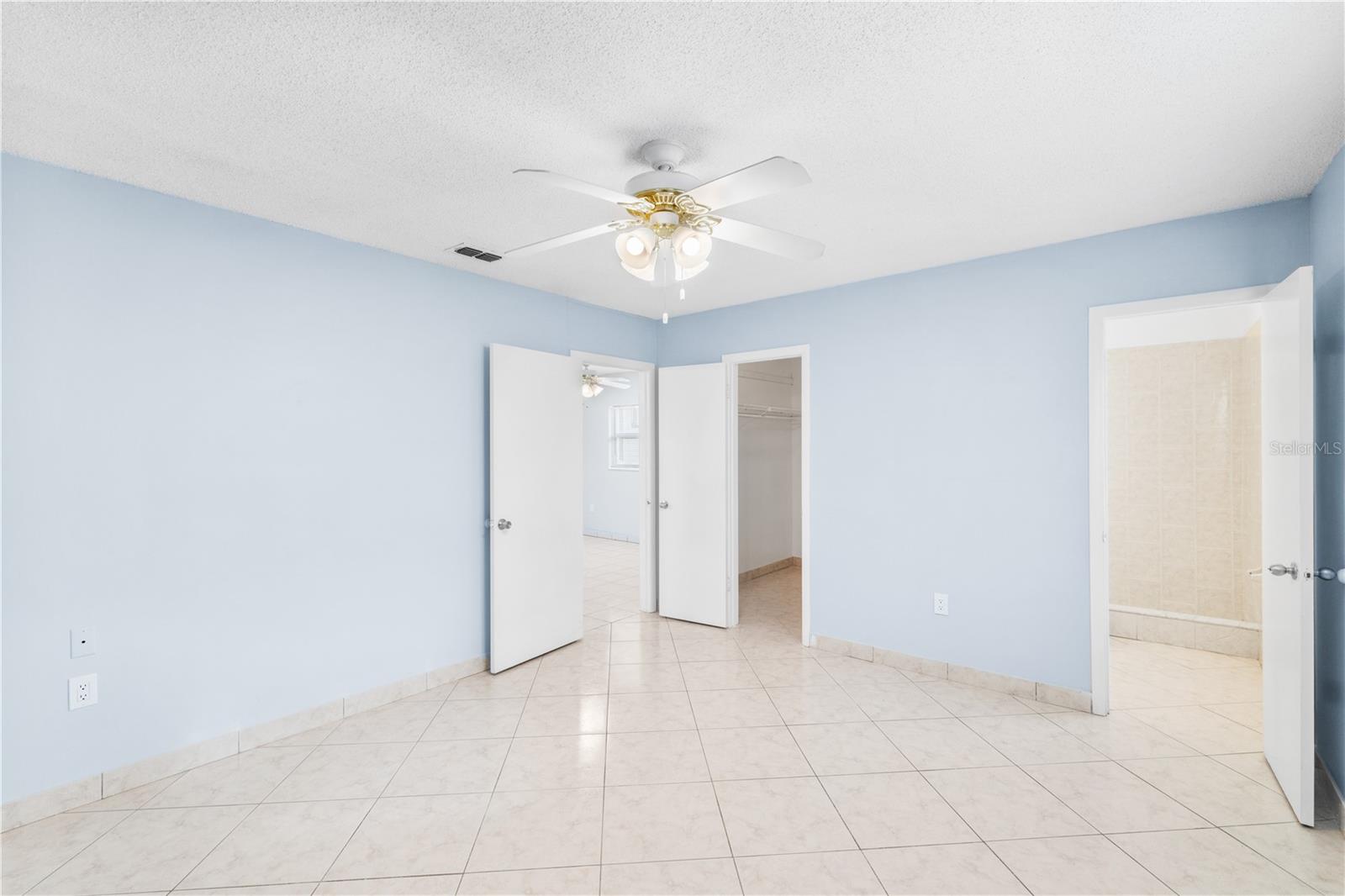 Image 22 of 31 For 604 Oxalis Avenue