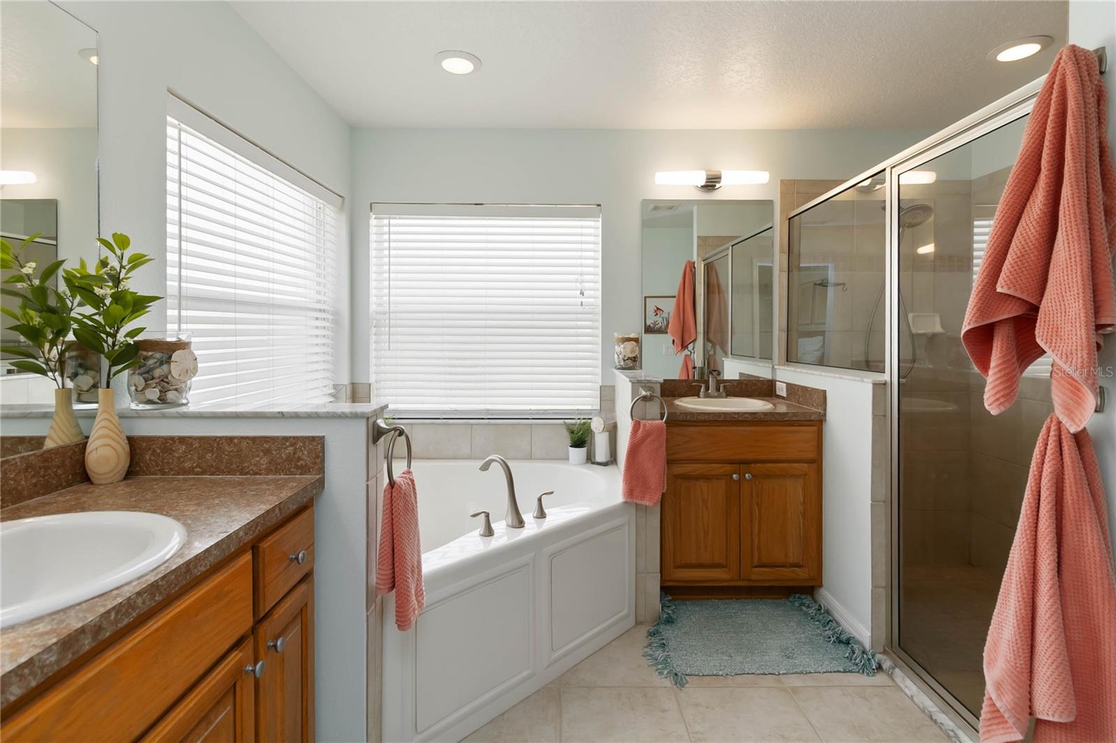 Image 25 of 50 For 2420 Heron Court