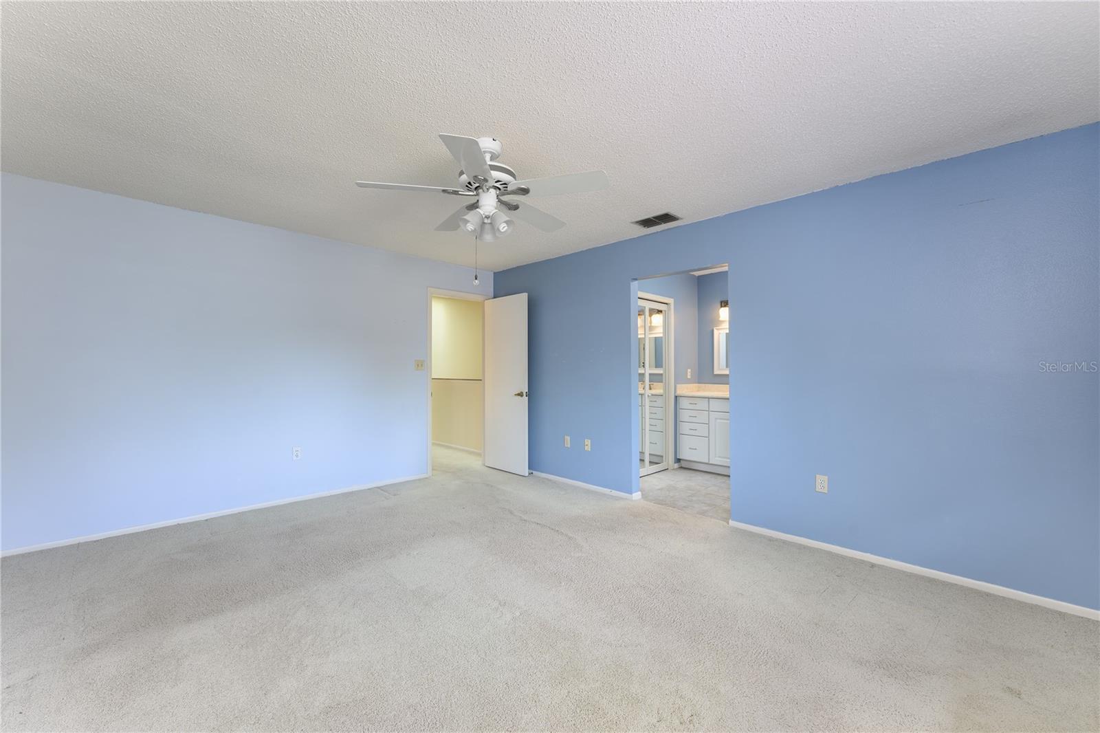 Image 18 of 32 For 135 Heron Bay Circle