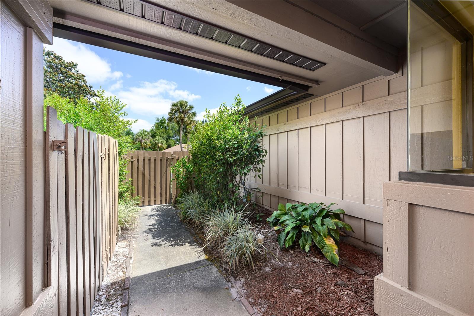 Image 26 of 32 For 135 Heron Bay Circle