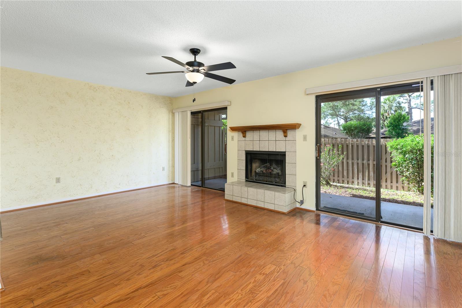 Image 4 of 32 For 135 Heron Bay Circle