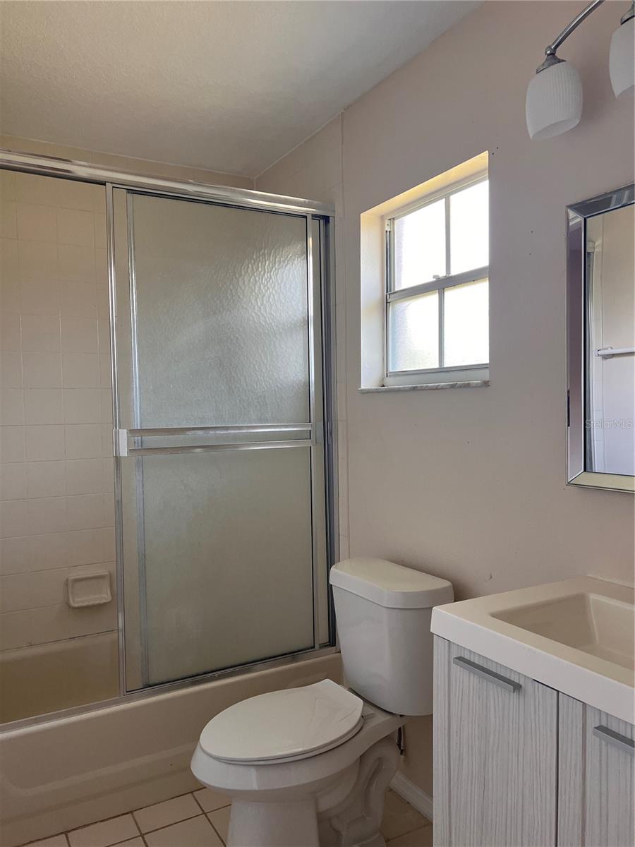 Image 31 of 34 For 3900 Oak Pointe Boulevard