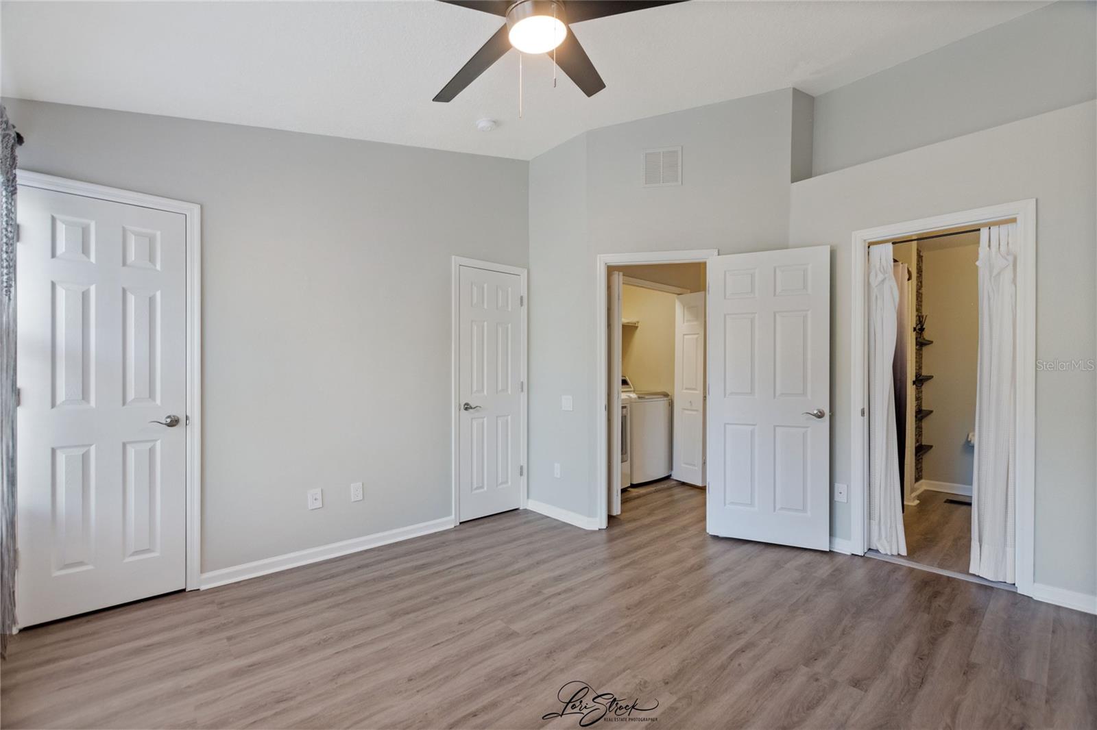 Image 14 of 31 For 1178 Vineland Pl  1178