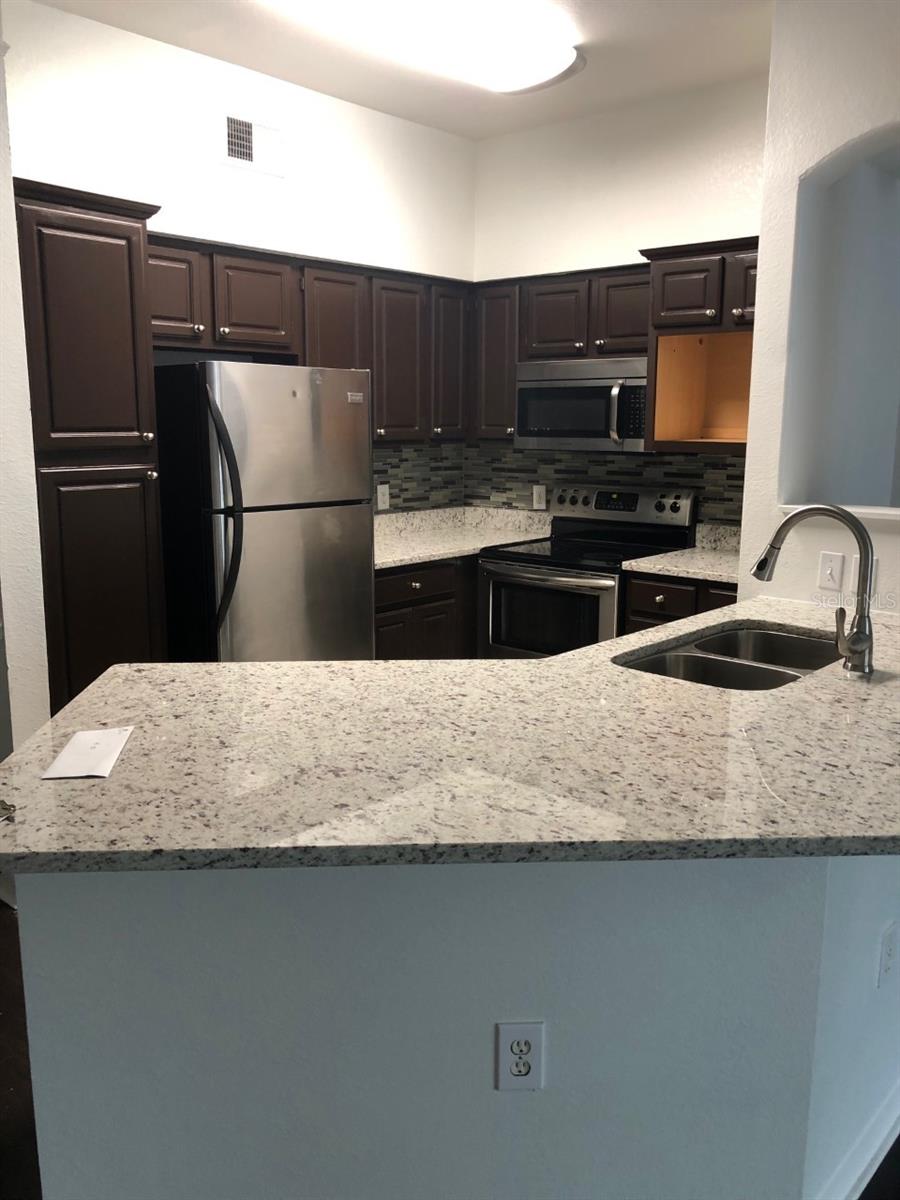 Image 3 of 17 For 6412 Queens Borough Avenue 107