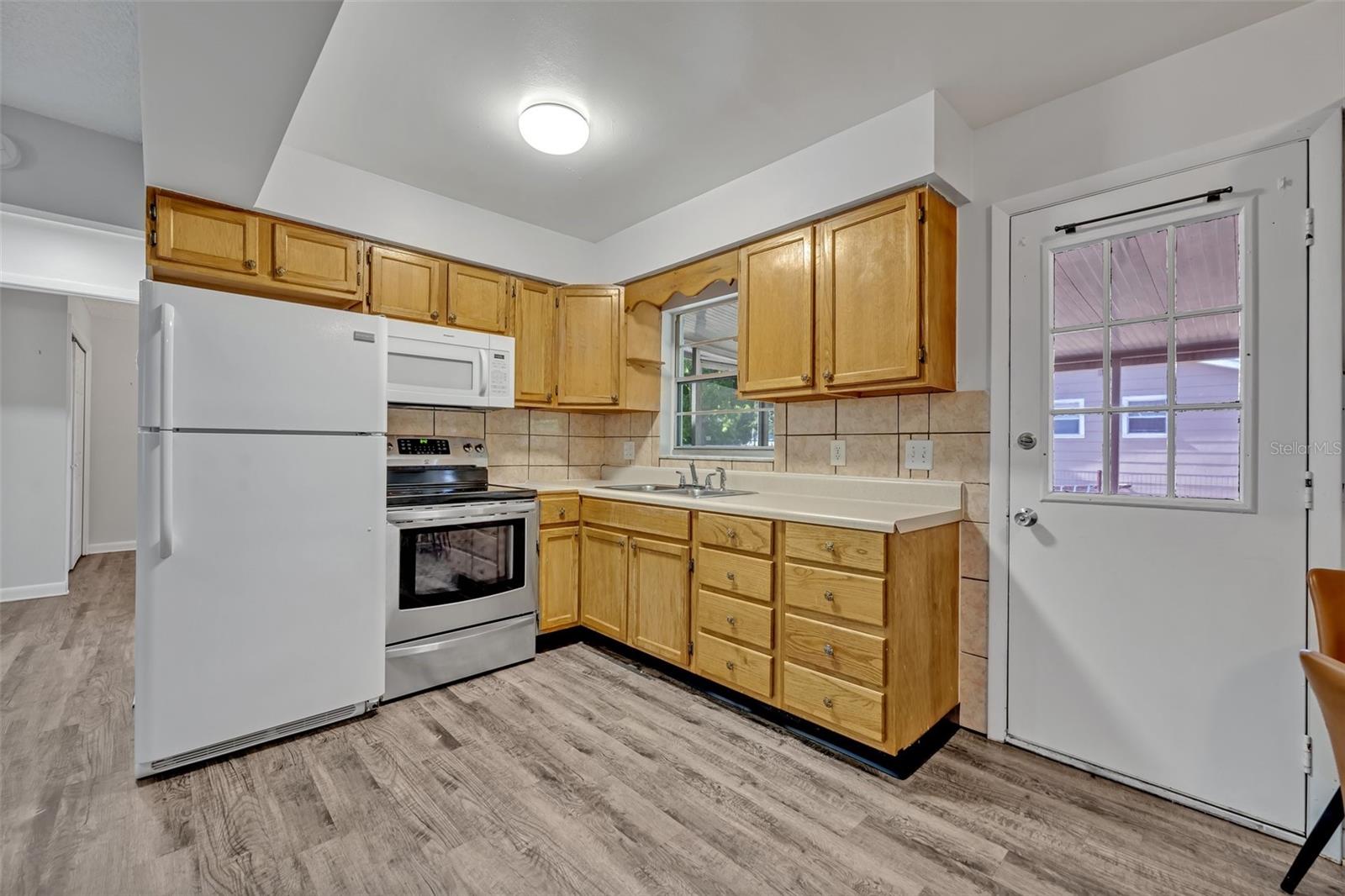 Image 10 of 60 For 706 15th Street