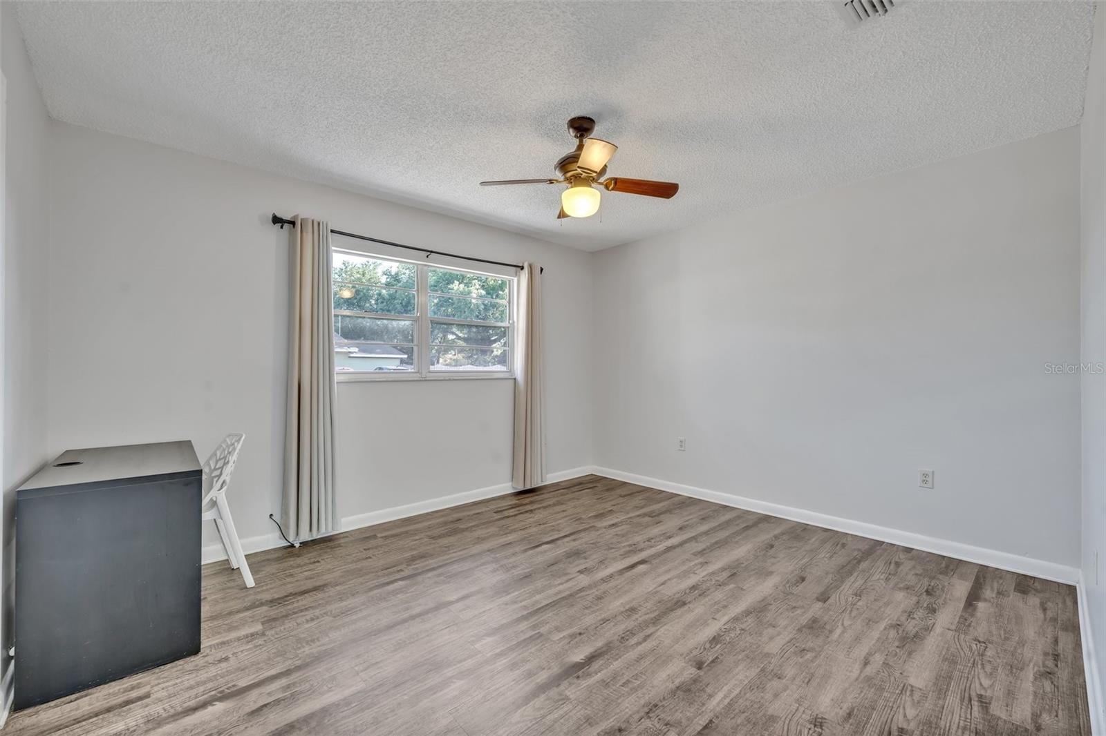Image 14 of 60 For 706 15th Street