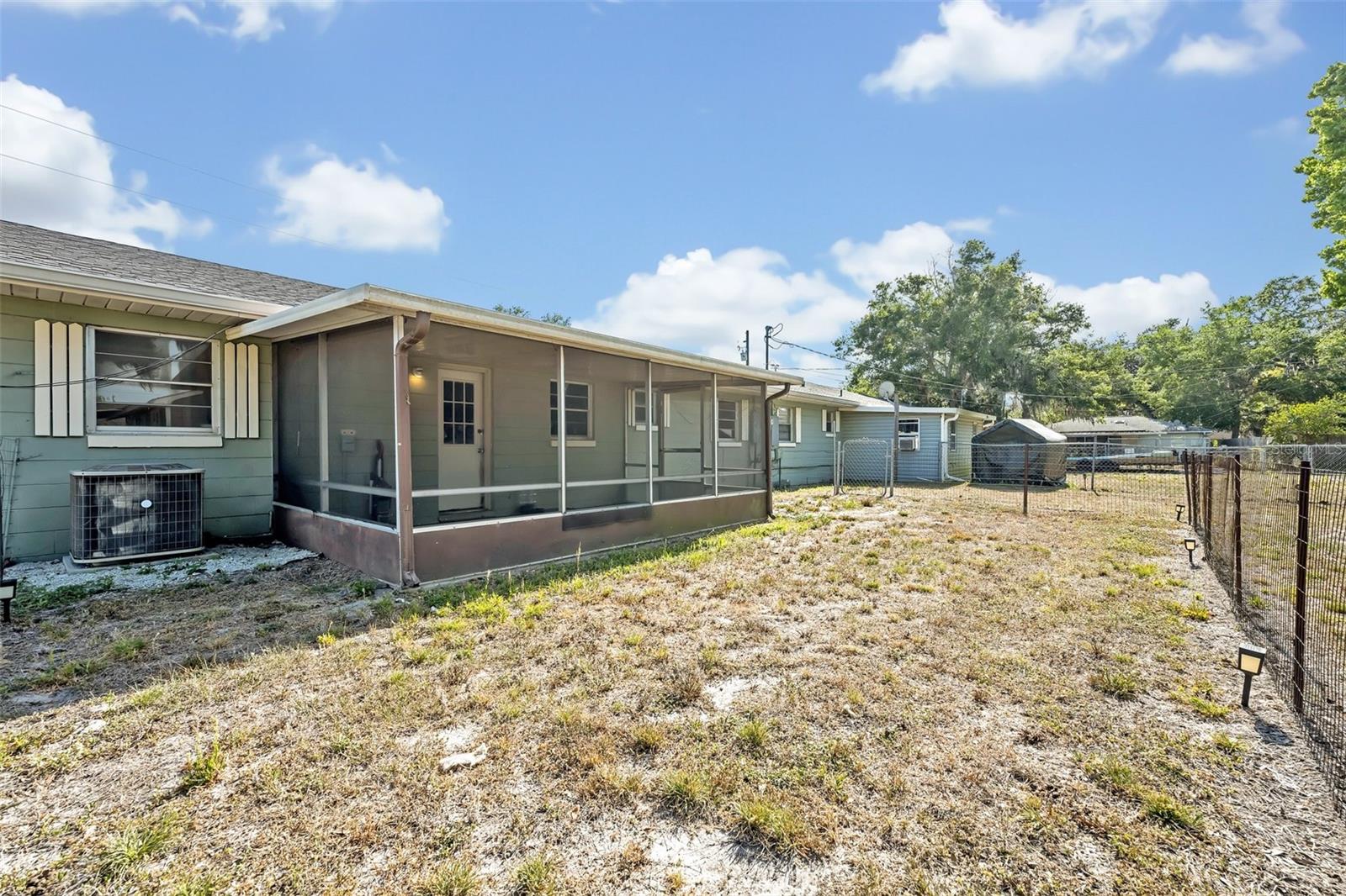 Image 18 of 60 For 706 15th Street