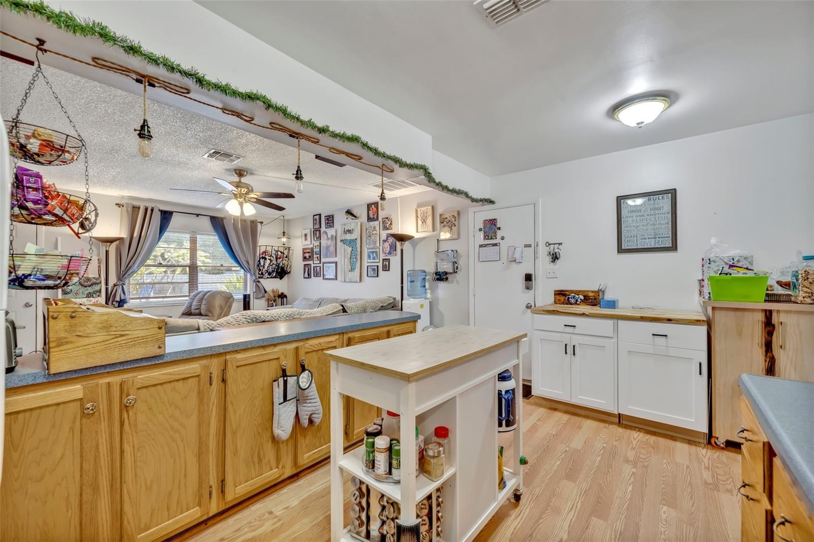 Image 28 of 60 For 706 15th Street