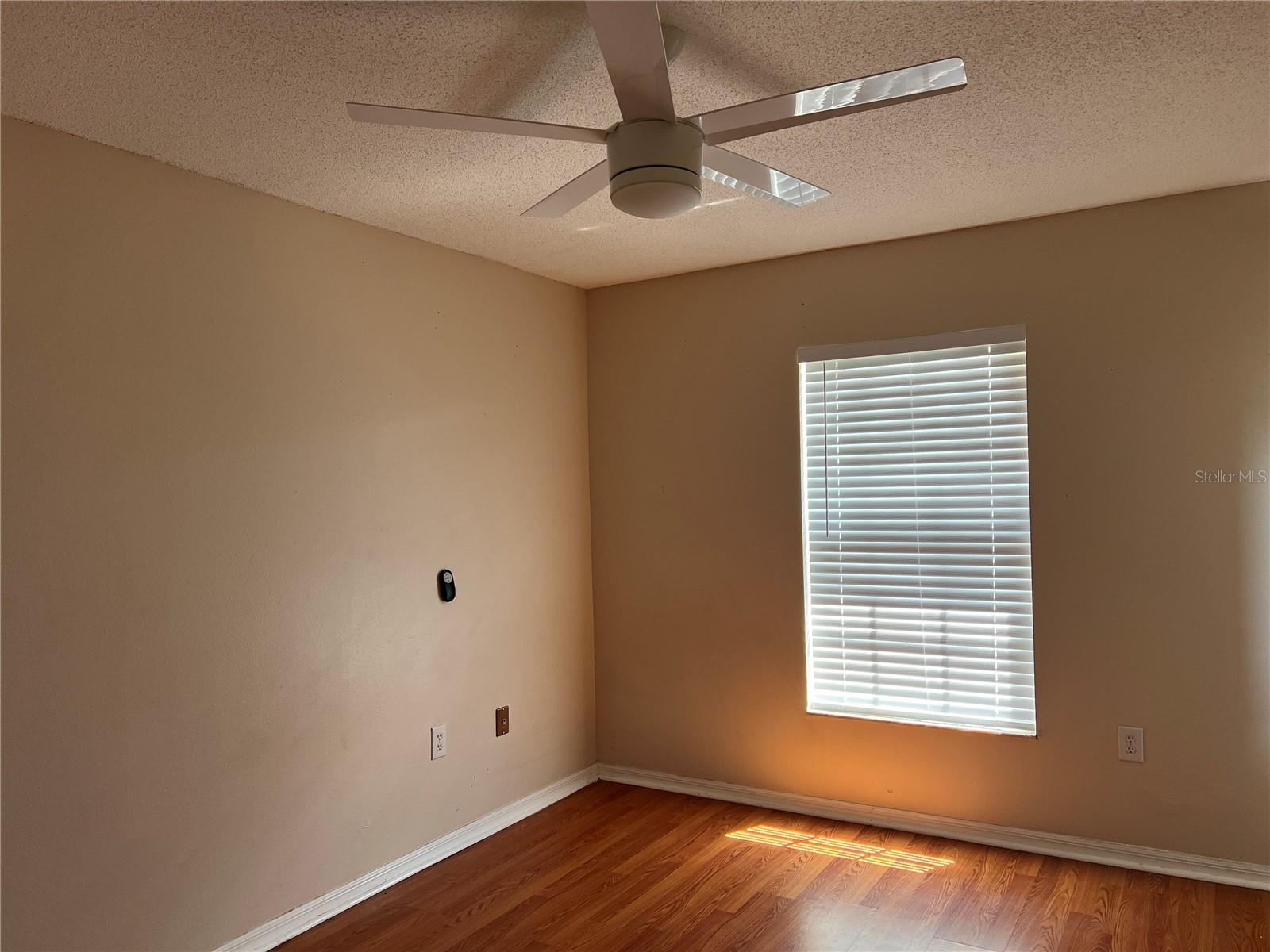 Image 11 of 19 For 3900 Oak Pointe Boulevard