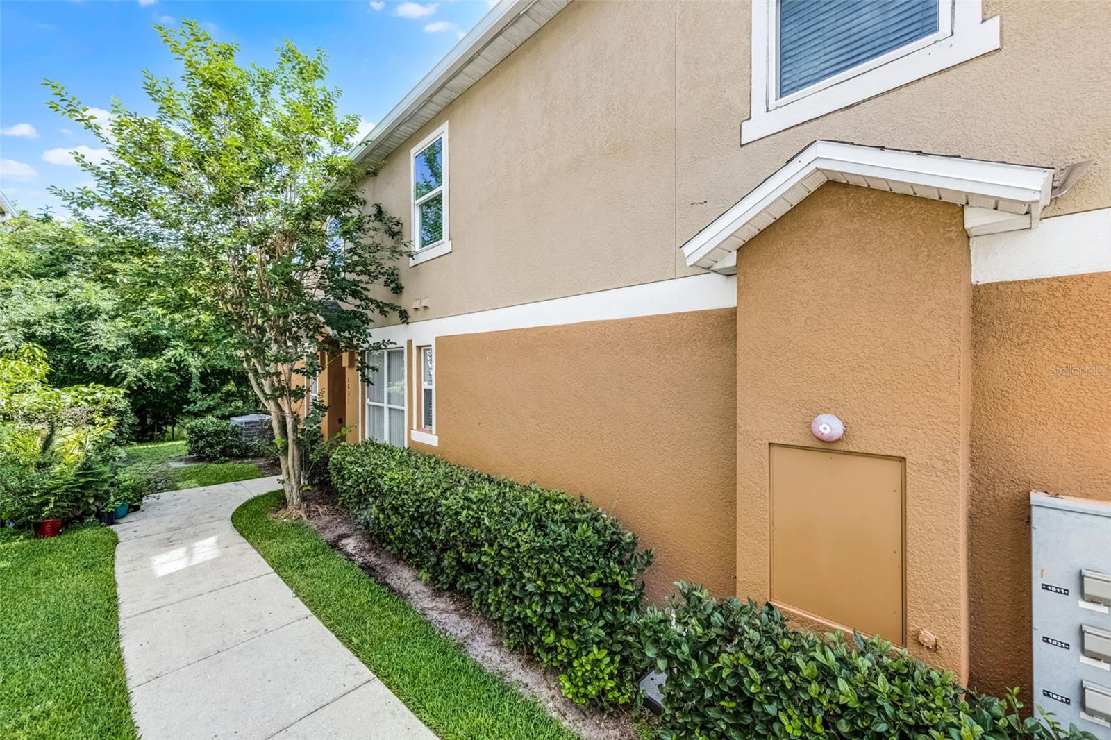 Image 3 of 29 For 1821 San Jacinto Circle