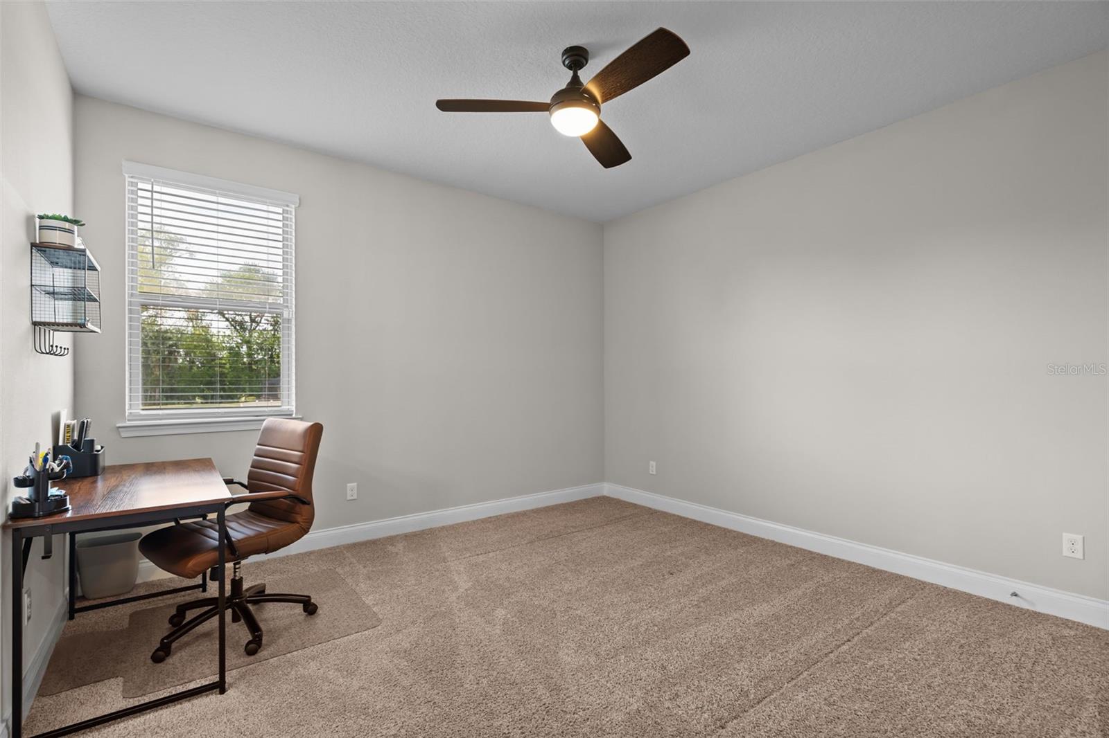 Image 16 of 46 For 675 Primrose Willow Way